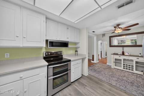 2735 Parental Home Road, Jacksonville FL - photo 11 of 35