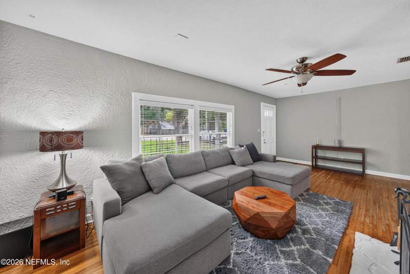 3 bedroom Single Family Residence at 2735 Parental Home Road, F Richard Grant, Jacksonville — photo 4