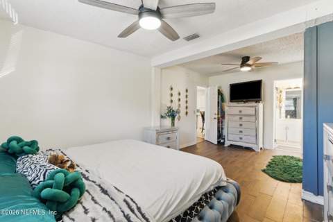 4942 Doncaster Avenue, Jacksonville FL - photo 10 of 21