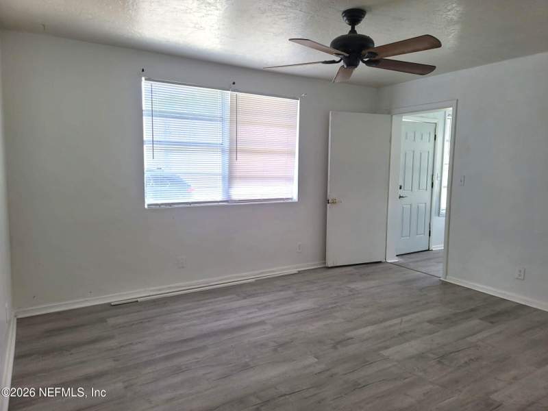 3 bedroom Single Family Residence at 1084 Huron Street, Section Land, Jacksonville — photo 4