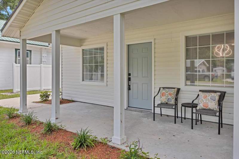 3 bedroom Single Family Residence at 824 S 10th Street, City Of Fernandina Beach, Fernandina Beach — photo 4