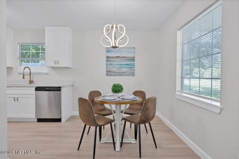 824 S 10th Street, Fernandina Beach FL - photo 10 of 32