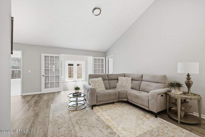 4 bedroom Single Family Residence at 9910 Fawn Brook Drive, Fawn Ridge, Jacksonville — photo 3