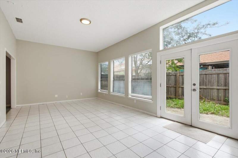 4 bedroom Single Family Residence at 9910 Fawn Brook Drive, Fawn Ridge, Jacksonville — photo 5