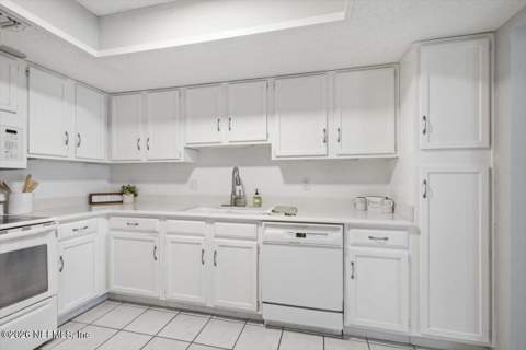 9910 Fawn Brook Drive, Jacksonville FL - photo 8 of 18