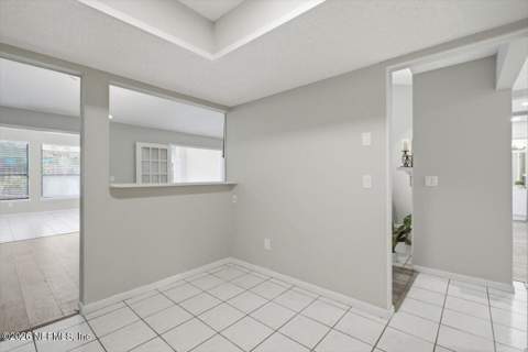 9910 Fawn Brook Drive, Jacksonville FL - photo 9 of 18