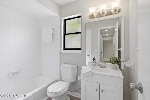 9910 Fawn Brook Drive, Jacksonville FL - photo 15 of 18