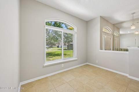 12306 Forest Gate Drive, Jacksonville FL - photo 11 of 40