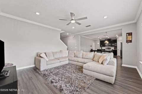 7155 Claremont Creek Drive, Jacksonville FL - photo 8 of 34
