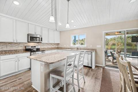 16013 Hutton Lane, Jacksonville FL - photo 13 of 34