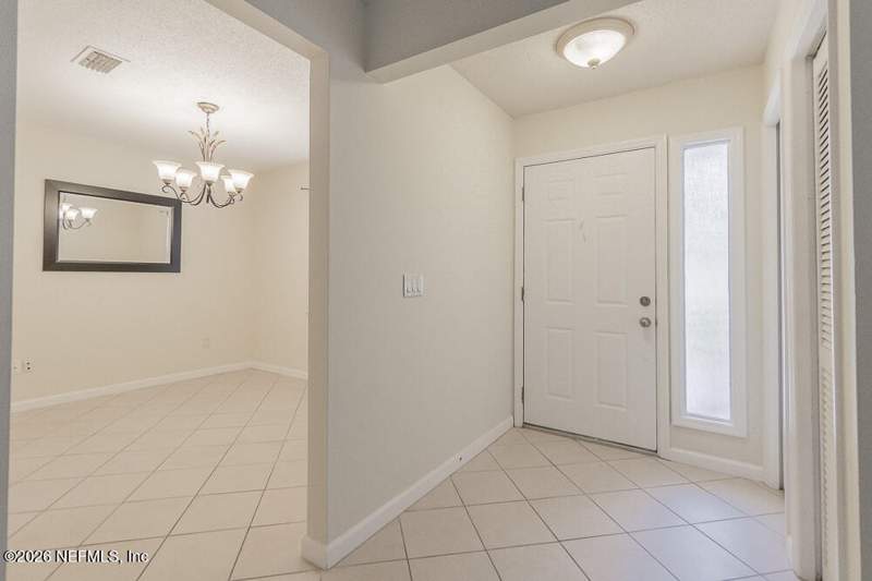 3 bedroom Single Family Residence at 3653 Newcastle Creek Drive, Ft Caroline Hills, Jacksonville — photo 4