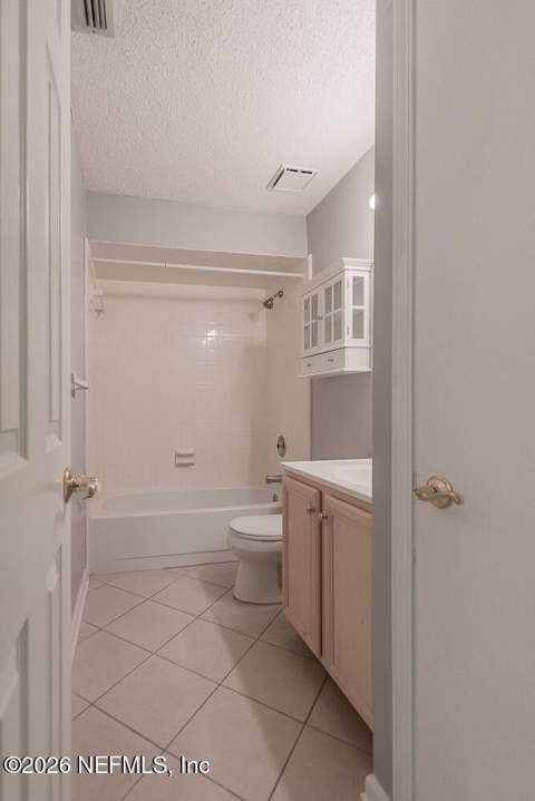 3653 Newcastle Creek Drive, Jacksonville FL - photo 18 of 36