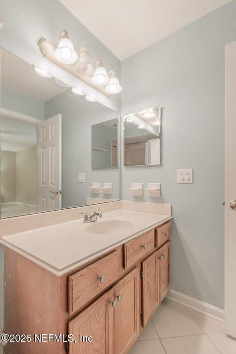 3653 Newcastle Creek Drive, Jacksonville FL - photo 24 of 36