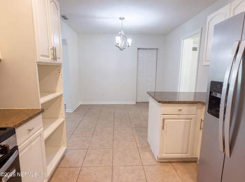 5928 Lake Ridge Avenue, Jacksonville FL - photo 8 of 20