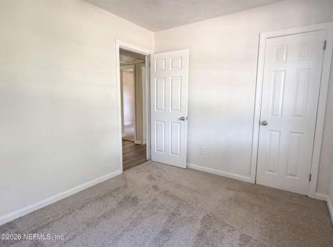 5928 Lake Ridge Avenue, Jacksonville FL - photo 14 of 20