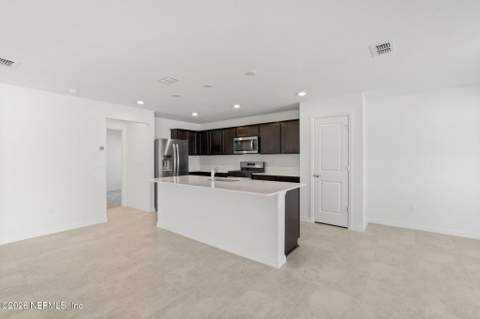 6991 Sandperch Street, Jacksonville FL - photo 13 of 33