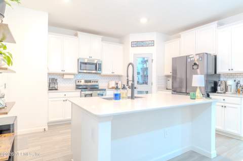 9888 Lovage Lane, Jacksonville FL - photo 14 of 40
