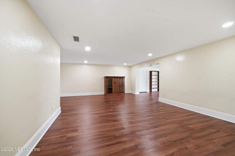 3 bedroom Single Family Residence at 5162 Spring Glen Road, Southpines, Jacksonville — photo 4