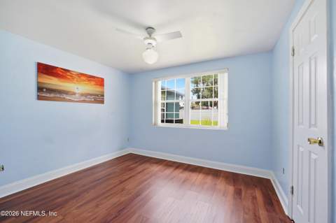 5162 Spring Glen Road, Jacksonville FL - photo 8 of 21