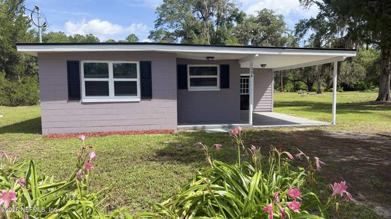 3 bedroom Single Family Residence at 1308 Martin Luther King Jr Boulevard, Shands Platt, Green Cove Springs — photo 2