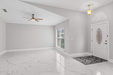 10346 Triple Crown Avenue, Jacksonville FL - photo 14 of 54