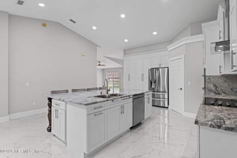 10346 Triple Crown Avenue, Jacksonville FL - photo 20 of 54