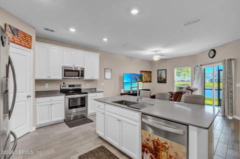 12703 Josslyn Lane, Jacksonville FL - photo 6 of 33