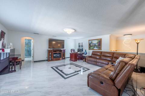 2518 Willow Creek Drive, Fleming Island FL - photo 9 of 14