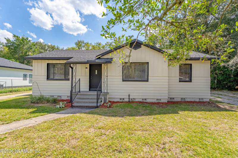 3 bedroom Single Family Residence at 8956 5th Avenue, Rio Vista, Jacksonville — photo 2