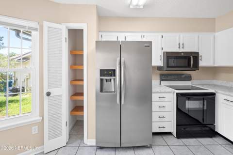 8065 Le Havre Drive, Jacksonville FL - photo 9 of 51