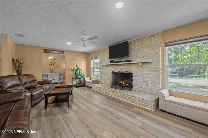 4 bedroom Single Family Residence at 226 E Minnesota Avenue, Macclenny, Macclenny — photo 4