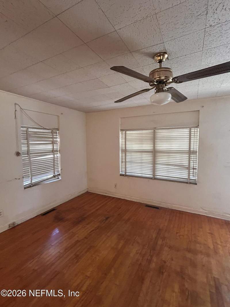 5 bedroom Single Family Residence at 9053 Jefferson Avenue, Thompsons Riverview, Jacksonville — photo 5