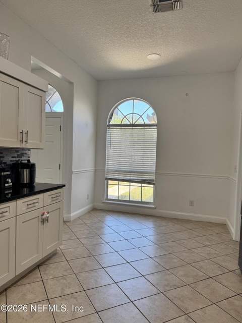 11908 Canterwood Drive, Jacksonville FL - photo 10 of 28