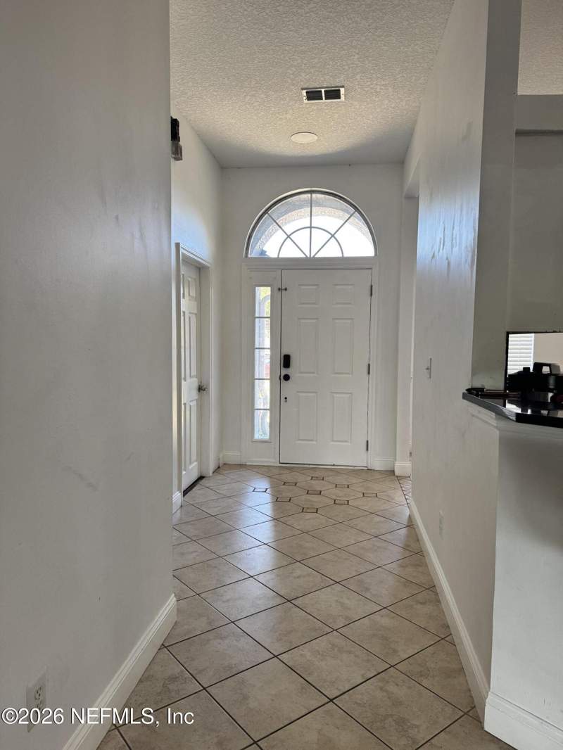 5 bedroom Single Family Residence at 11908 Canterwood Drive, Canterwood, Jacksonville — photo 3