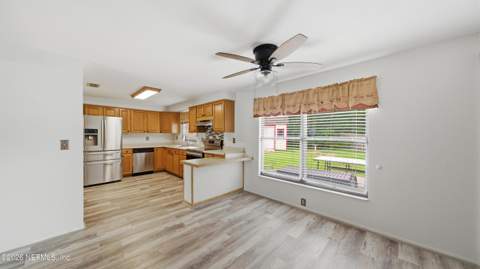 1633 Mary Beth Drive, Middleburg FL - photo 11 of 42