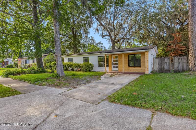 4 bedroom Single Family Residence at 2614 Leonid Road, Highlands, Jacksonville — photo 2