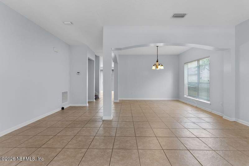6 bedroom Single Family Residence at 12127 Georgia Oak Court, Dunn Creek Pointe, Jacksonville — photo 5