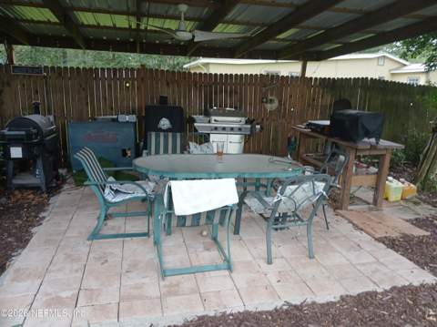 6055 Carlton Road, Jacksonville FL - photo 8 of 37