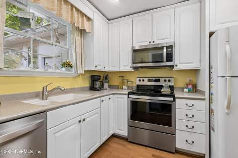 1729 Dogwood Place, Jacksonville FL - photo 15 of 40