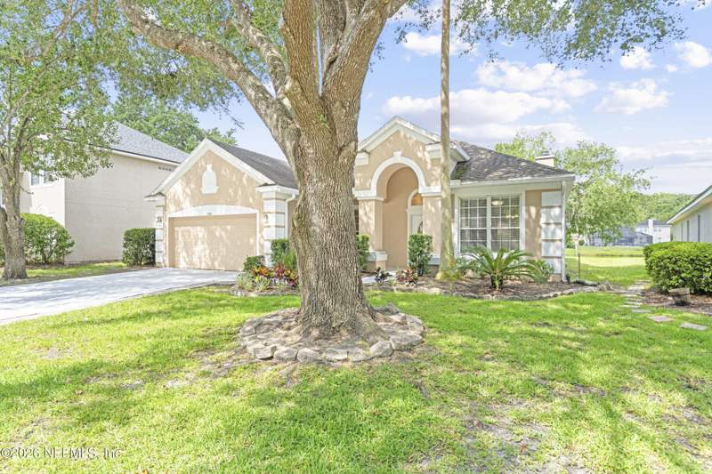 5 bedroom Single Family Residence at 8812 Brighton Hill Circle, East Hampton, Jacksonville — photo 5