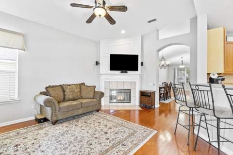 8812 Brighton Hill Circle, Jacksonville FL - photo 15 of 61