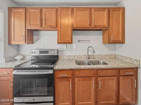 10453 Biscayne Boulevard, Jacksonville FL - photo 11 of 42