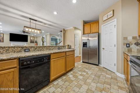 3126 Scenic Oaks Drive, Jacksonville FL - photo 17 of 55
