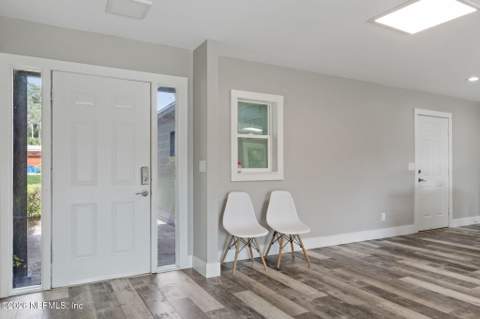 704 Seabrook Cove Road, Jacksonville FL - photo 7 of 42