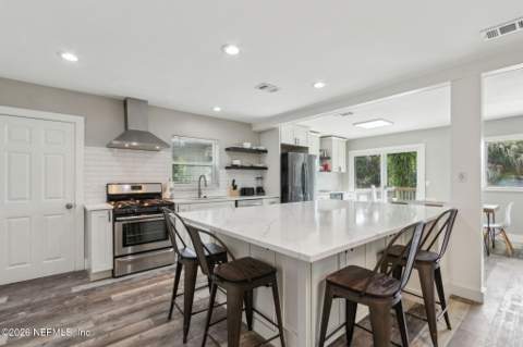 704 Seabrook Cove Road, Jacksonville FL - photo 12 of 42