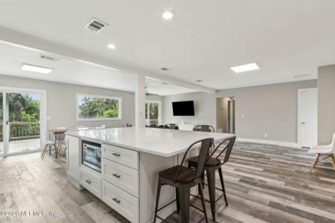704 Seabrook Cove Road, Jacksonville FL - photo 14 of 42