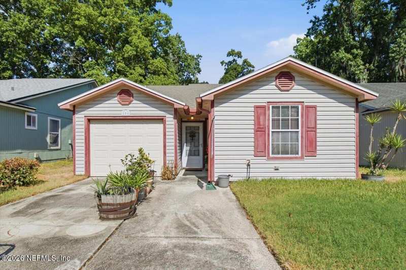 3 bedroom Single Family Residence at 258 Aquarius Circle, Lakeside Village, Jacksonville — photo 1