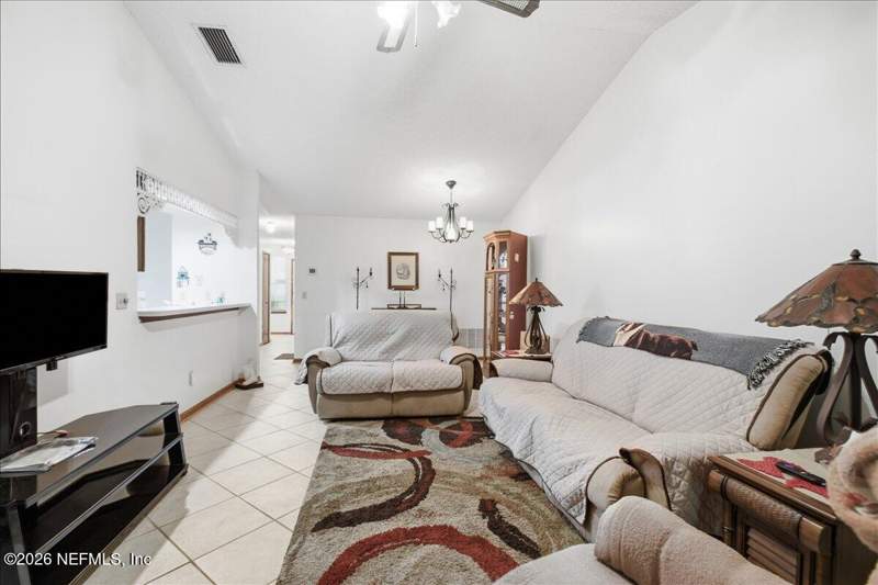 3 bedroom Single Family Residence at 258 Aquarius Circle, Lakeside Village, Jacksonville — photo 3
