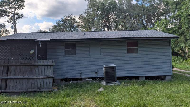 3 bedroom Single Family Residence at 4140 Bracewell Road, Section Land, Jacksonville — photo 4