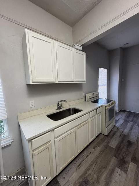 1050 W 8th Street, Jacksonville FL - photo 20 of 22